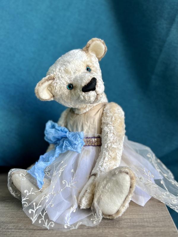 Collectible handmade teddy Bears White by julia perchits